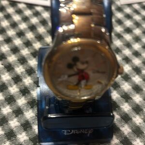NEW Disney Men’s Mickey Mouse Watch